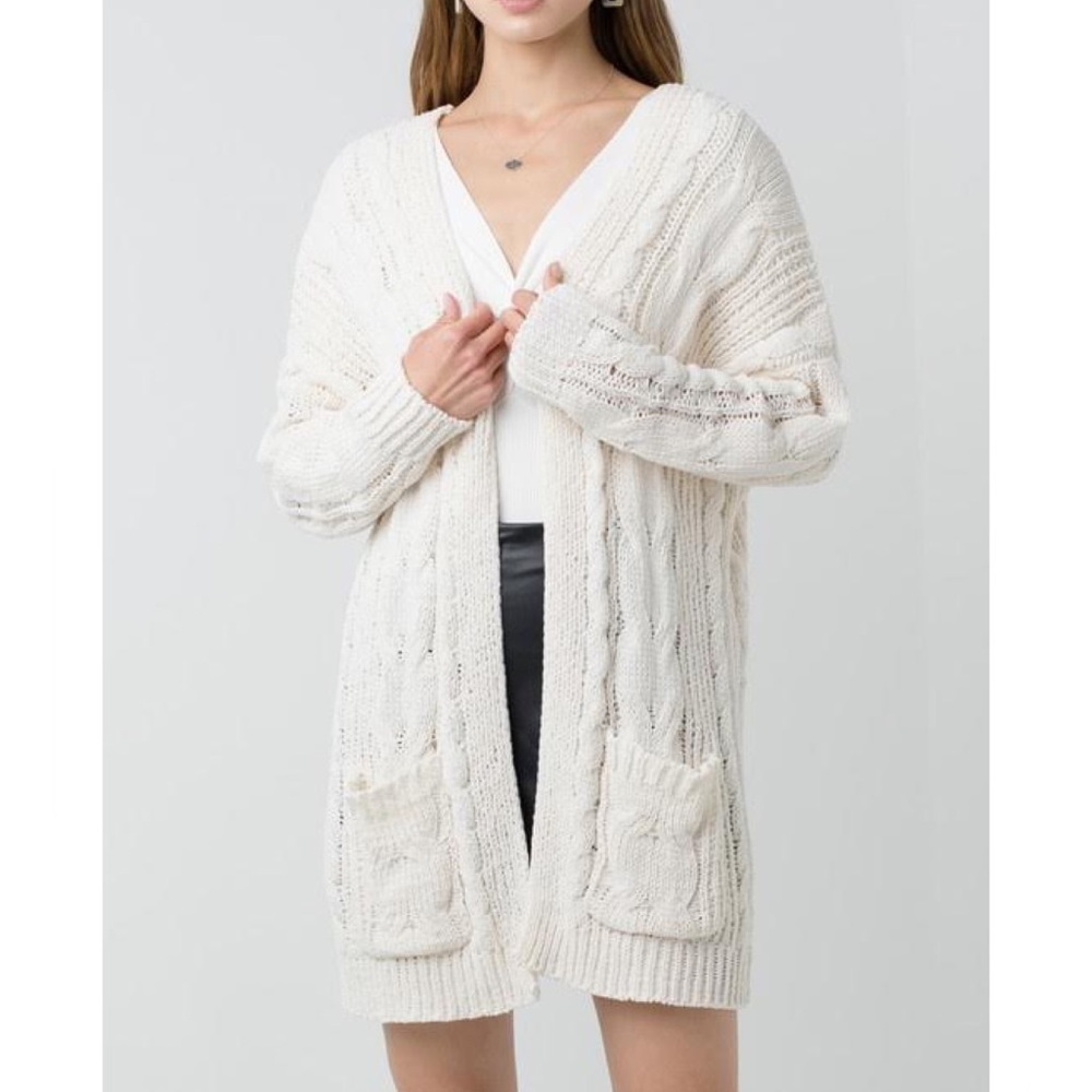 Black chunky cable knit cardigan - Picture 6 of 6